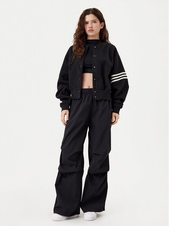 adidas adidas Sweatshirt Neuclassics JI8525 Schwarz Loose Fit