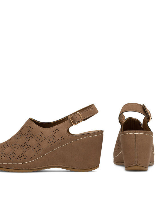 Clara Barson Clara Barson Sandale WYL05010-31 Smeđa