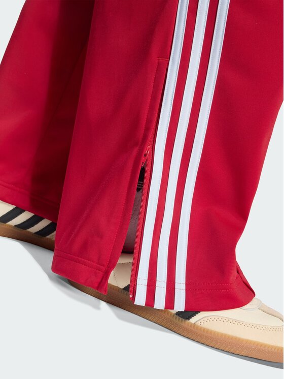 adidas adidas Spodnie dresowe 159027 Czerwony Loose Fit