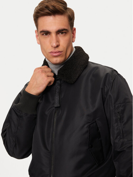 Calvin Klein Jeans Calvin Klein Jeans Μπόμπερ μπουφάν J30J326108 Μαύρο Regular Fit