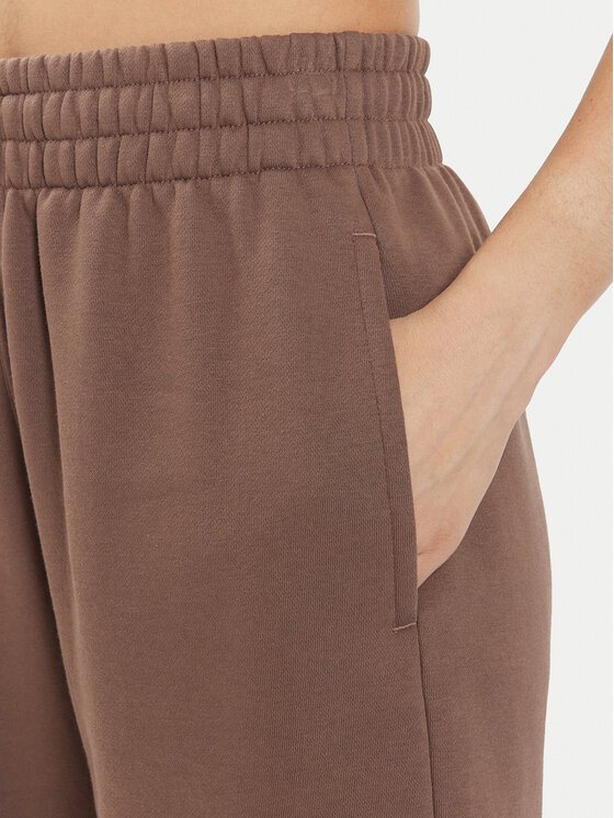 adidas adidas Pantaloni da tuta Essentials IR5909 Marrone Loose Fit