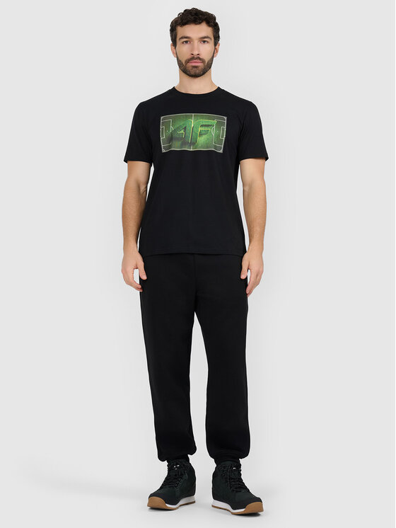 4F 4F T-Shirt WINTER CODE Czarny Regular Fit