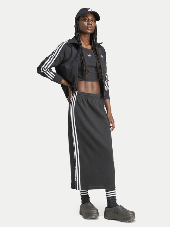 adidas adidas T-krekls Essentials IY9664 Melns Slim Fit