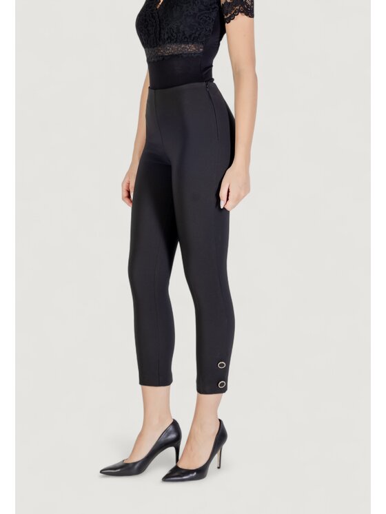 Rinascimento Rinascimento Pantaloni chino CFC0125414003 Nero Modern Fit