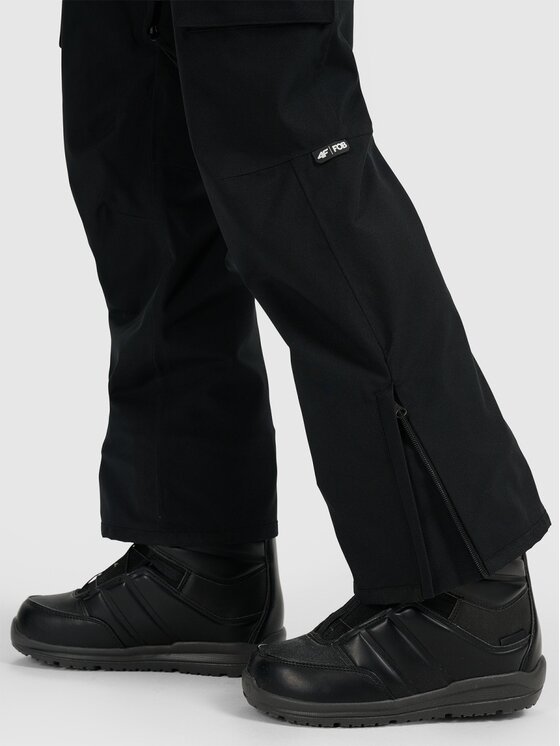 4F 4F Pantaloni da snowboard 4FWAW25TFTRF1220-20S Nero Regular Fit