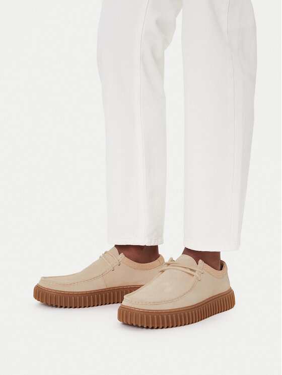 Clarks Clarks Pusbačiai Torhill Low 26180906 Écru
