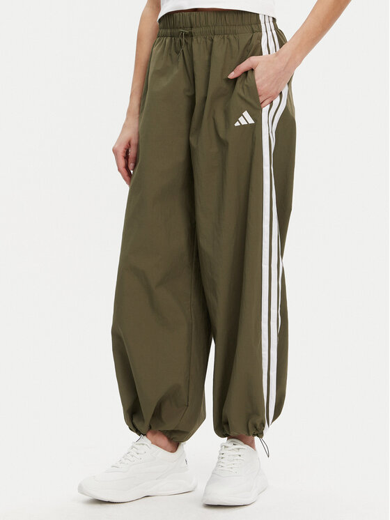 adidas adidas Teplákové kalhoty Essentials 3-Stripes JE1308 Zelená Loose Fit