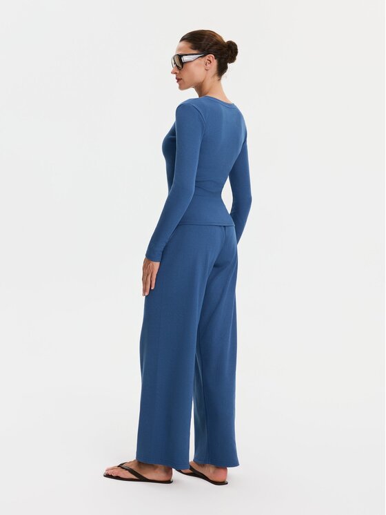 Nudyess Nudyess Bluzka Eos z prążka Niebieski Regular Fit
