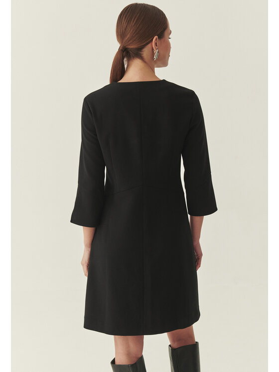 TATUUM Tatuum Každodenné šaty NATI Čierna Classic Fit