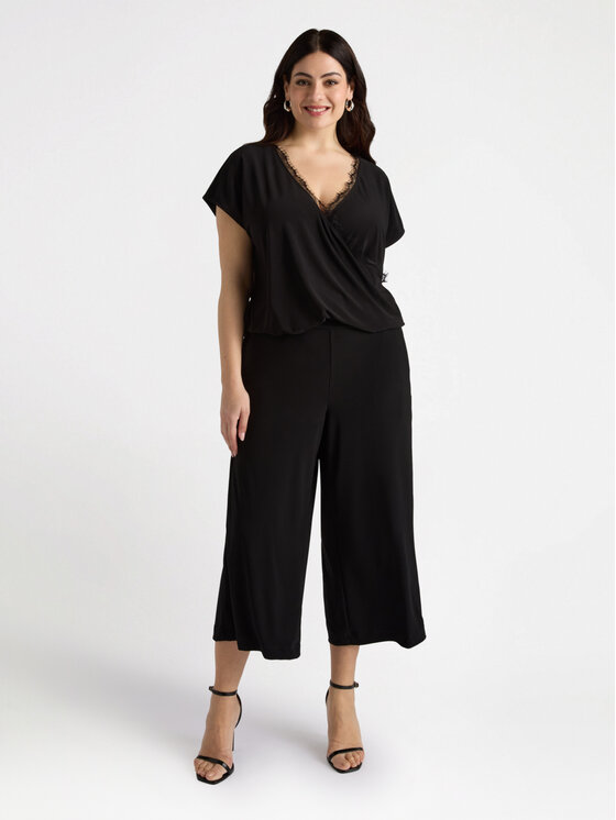 Fiorella Rubino Fiorella Rubino T-shirt G448L008236N033 Nero Regular Fit