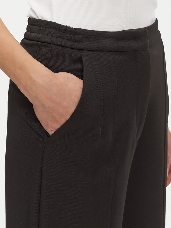 Patrizia Pepe Patrizia Pepe Riidest püksid 8P0696 A375 K103 Must Regular Fit
