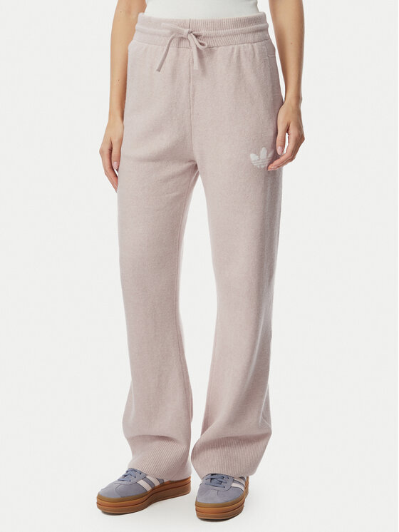 adidas Долнище анцуг Essentials KR9180 Бежов Loose Fit