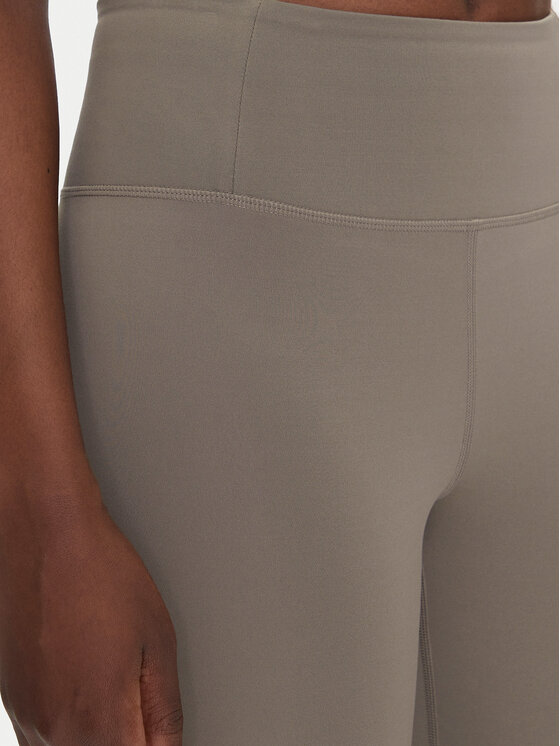 Girlfriend Collective Girlfriend Collective Sportiniai šortai Float 4023 Smėlio Slim Fit