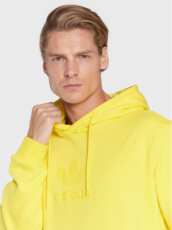adidas adidas Pluus Trefoil Series Street HK2791 Kollane Regular Fit