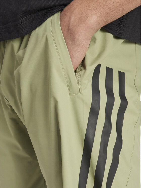 adidas adidas Sporta bikses Future Icons 3-Stripes IW8549 Zaļš Regular Fit