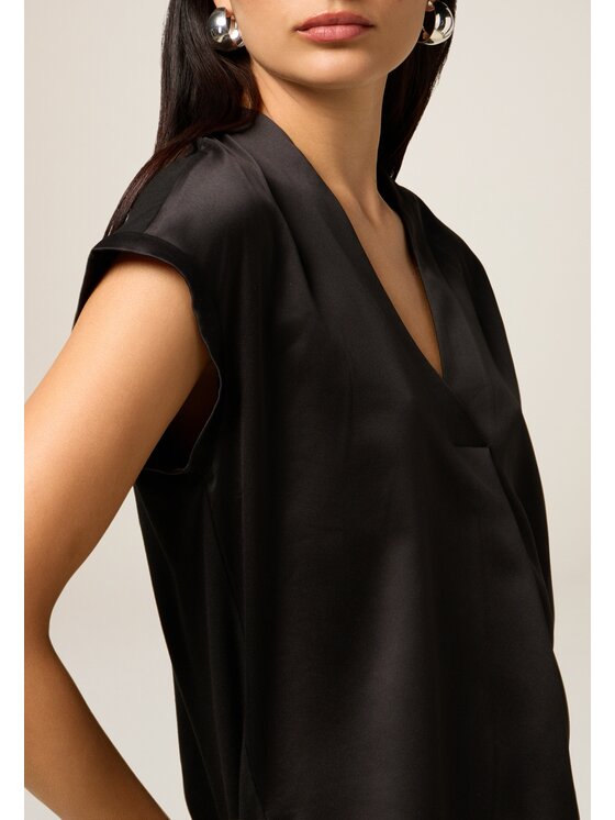 Oltre Oltre T-shirt G268J104217N033 Nero Regular Fit