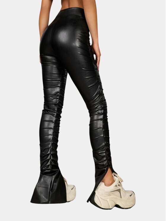 MADE BY SOCIETY MADE BY SOCIETY Spodnie materiałowe Pantaloni CRUSH - P26323 Czarny Basic Fit