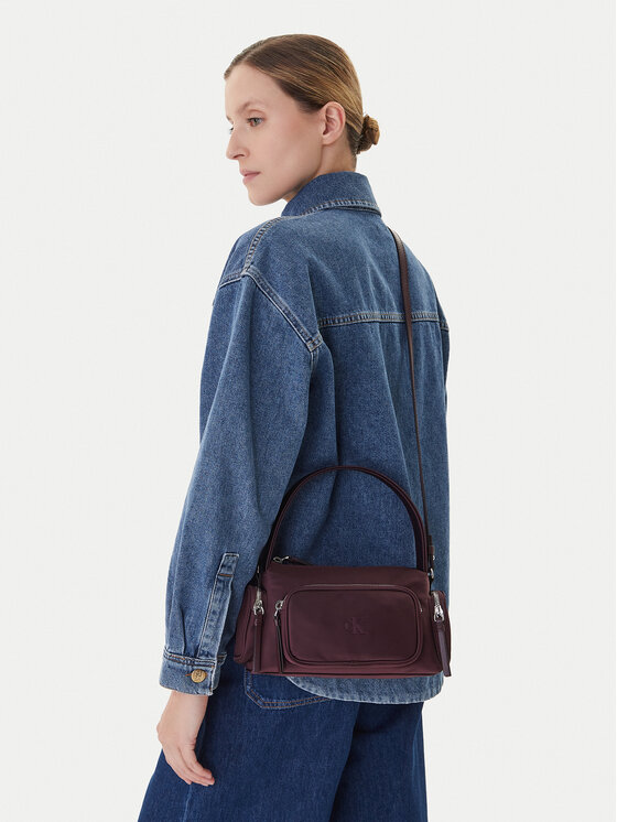Calvin Klein Calvin Klein Kabelka Pocket Nylon Bag W/ Strap LV04F3132G Bordová