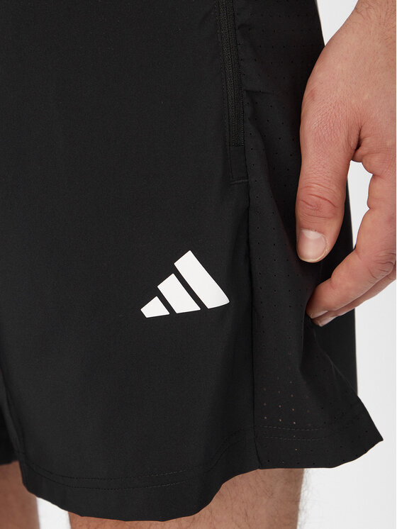 adidas adidas Pantaloncini sportivi Workout Essentials Base KA3549 Nero Regular Fit
