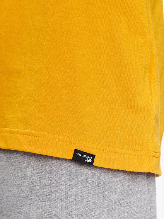 New Balance New Balance T-shirt Sport Seasonal Graphic MT31904 Žuta Relaxed Fit