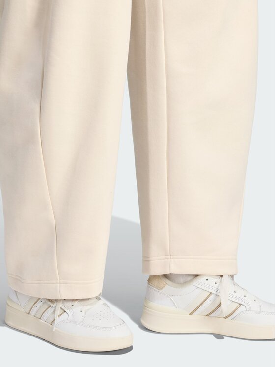 adidas adidas Spodnie materiałowe 170200 Fioletowy Loose Fit
