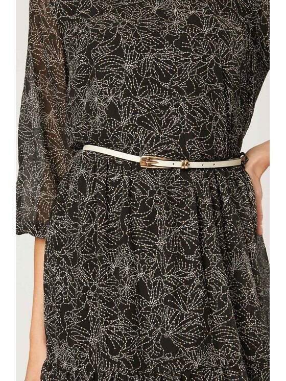 QUIOSQUE QUIOSQUE Každodenné šaty LINER FLO DRESS Čierna Regular Fit
