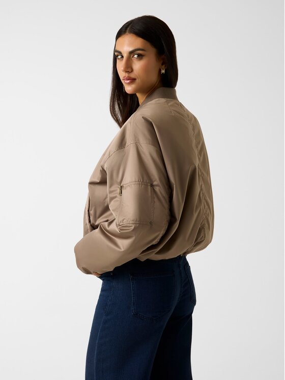 Guess Guess Bunda bomber 180638 Hnědá Classic Fit