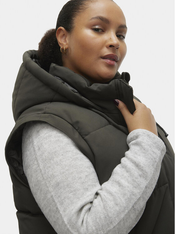 Vero Moda Curve Vero Moda Curve Žieminė striukė 10301538 Žalia Regular Fit
