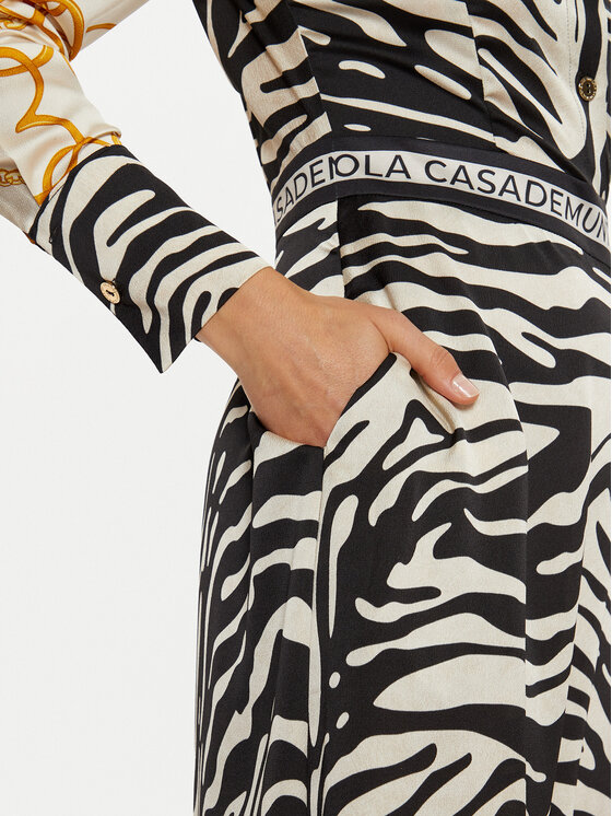 LOLA CASADEMUNT LOLA CASADEMUNT Sukienka koszulowa LF2416007 Czarny Regular Fit