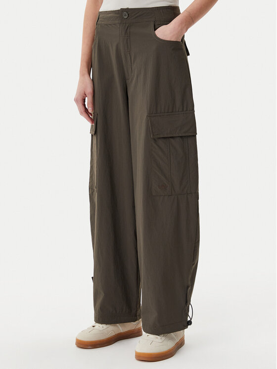 adidas adidas Pantaloni din material Premium Essentials JD4785 Kaki Loose Fit