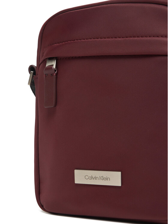 Calvin Klein Calvin Klein Мъжка чантичка Sleek Reporter LV04D3180G Бордо