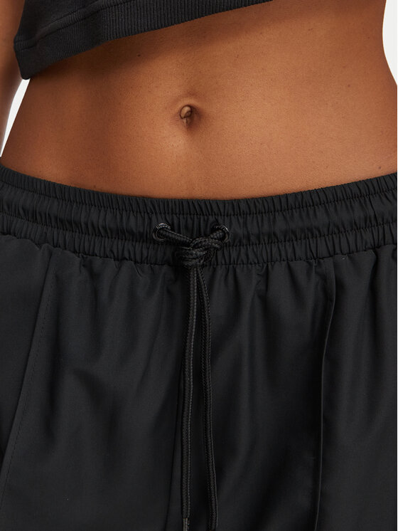 Reebok Reebok Pantaloni da tuta Zosia RK25704CCW Nero Regular Fit