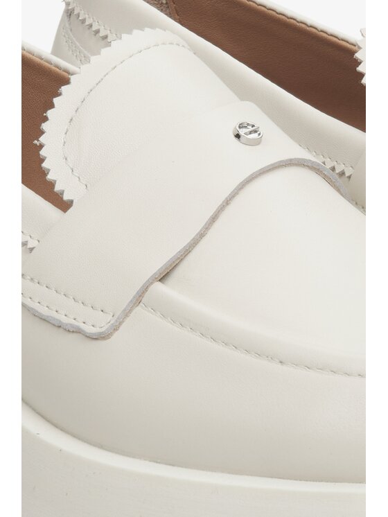 Estro Estro Chunky loafers ER00114644 Beige