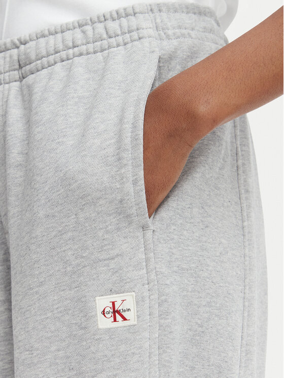 Calvin Klein Jeans Calvin Klein Jeans Teplákové nohavice LV047C249G Svetlosivá Wide Leg