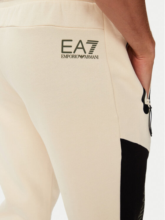 EA7 Emporio Armani EA7 Emporio Armani Donji dio trenerke 6DPP71 PJVTZ 1713 Bež Regular Fit
