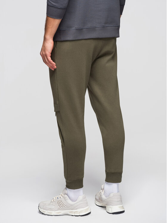 Ombre Ombre Spodnie dresowe P1529 Zielony Regular Fit