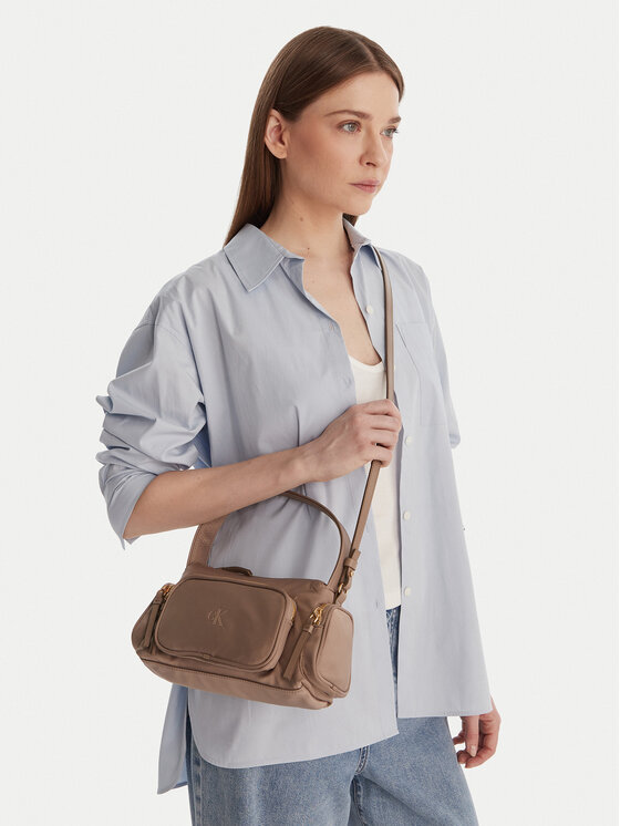Calvin Klein Calvin Klein Soma Pocket Nylon Bag W/Strap LV04F3132G Bēšs