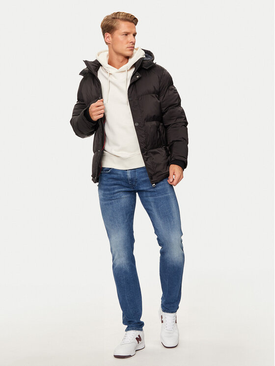 Guess Guess Vatovaná bunda M4BL21 WGJ42 Čierna Regular Fit