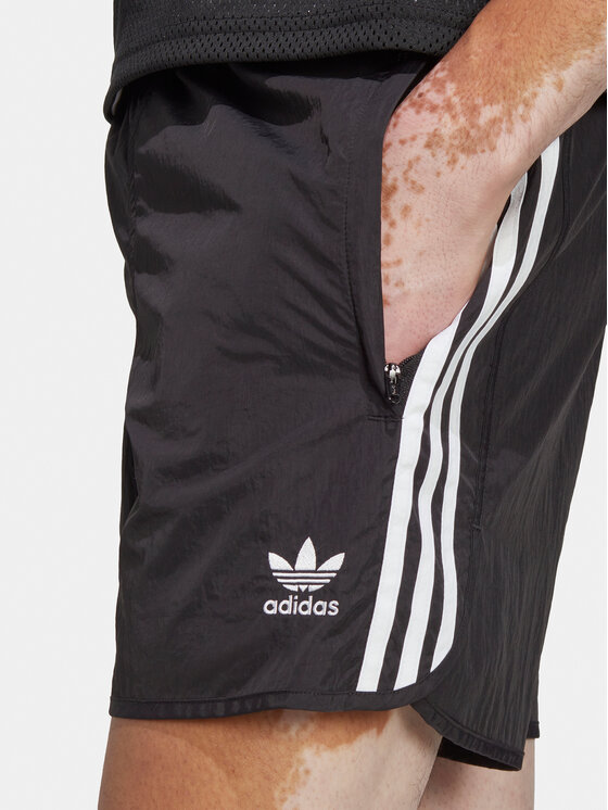 adidas adidas Sportovní kraťasy adicolor Classics HS2069 Černá Regular Fit