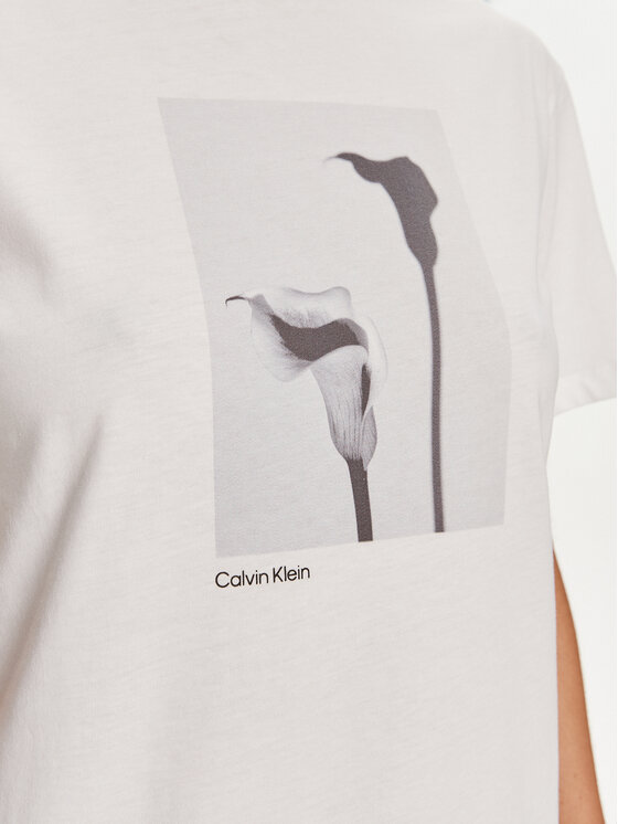 Calvin Klein Calvin Klein T-särk B&W Flower K20K207579 Valge Regular Fit