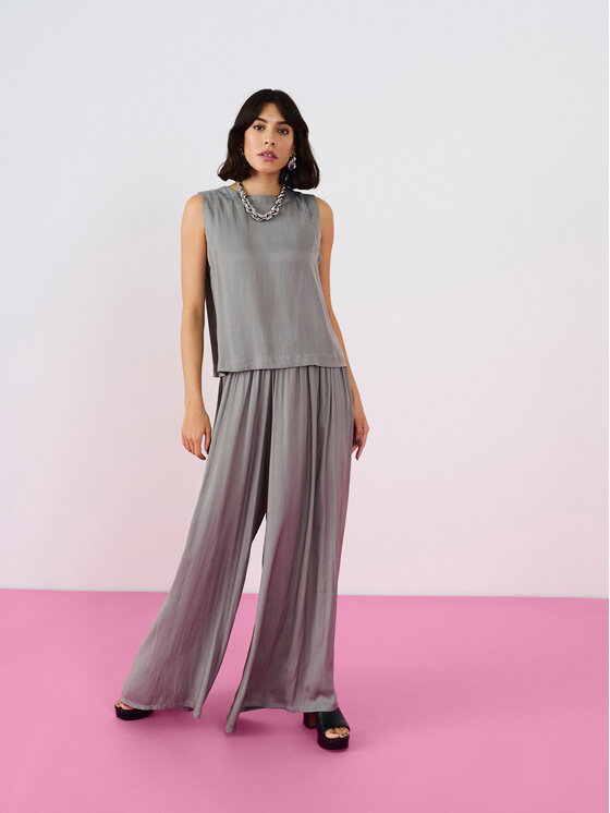 Kaffe Kaffe Панталони тип палацо Allie 10508761 Сив Relaxed Fit