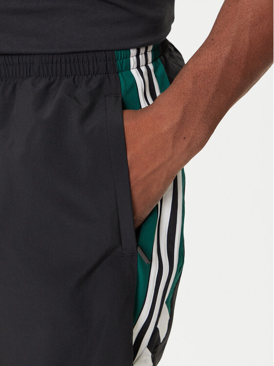 adidas adidas Pantaloni scurți sport 90s Football JX3077 Negru Loose Fit