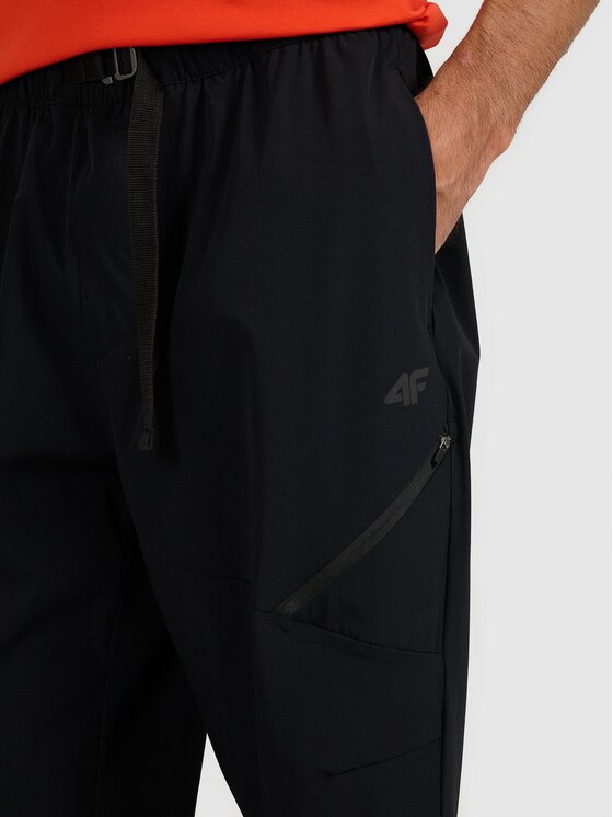 4F 4F Παντελόνι υφασμάτινο 4FWAW25TTROM1192-20S Μαύρο Regular Fit