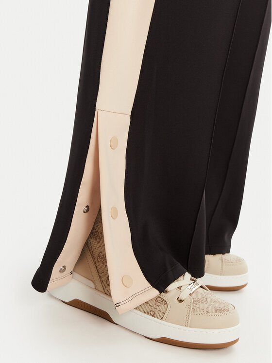 Guess Guess Pantaloni da tuta V5RB00 KCO72 Marrone Regular Fit