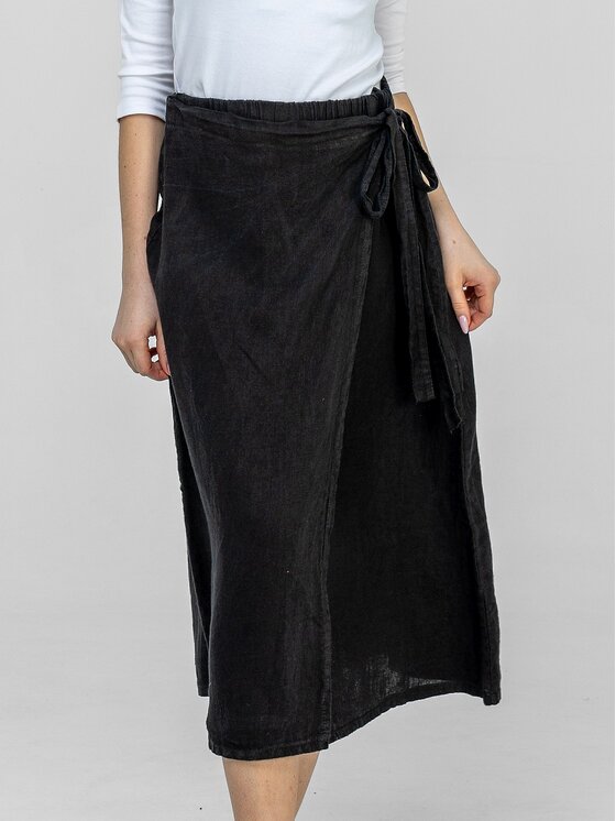 Perso Perso Maxi sukňa JPE266810F Čierna Regular Fit