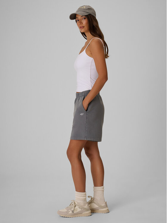 4F 4F Szorty materiałowe FOB SUMMER Szary jasny Regular Fit