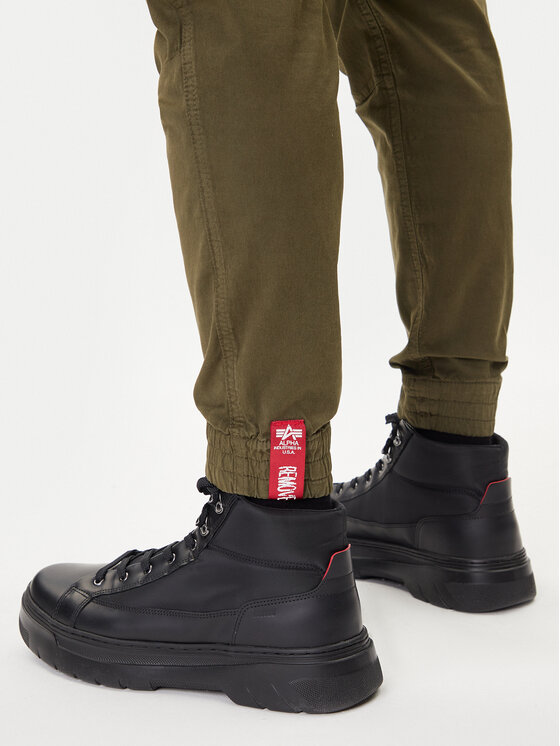 Alpha Industries Alpha Industries Jogger kelnės Airman 188201 Žalia Tapered Fit