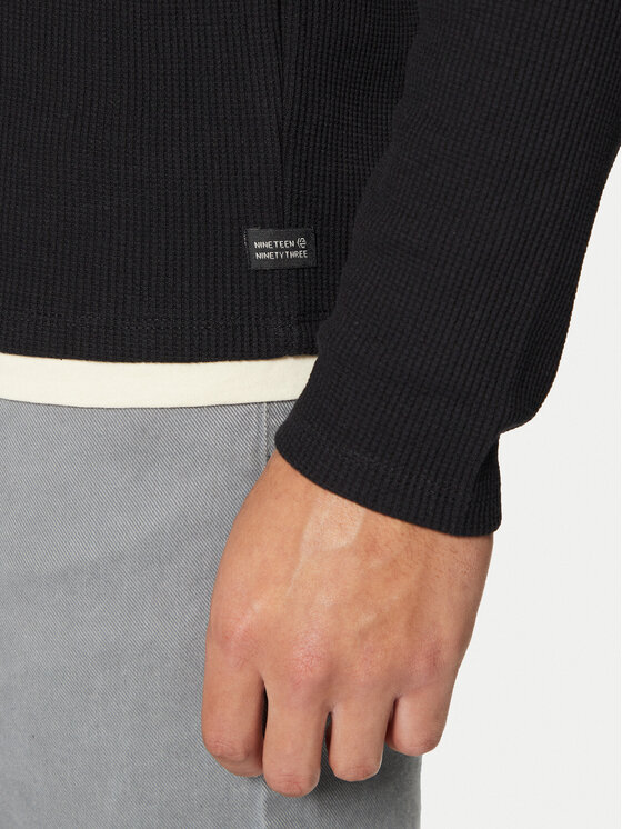INDICODE INDICODE Pikkade varrukatega T-särk Sigfinn 45-673 Must Regular Fit