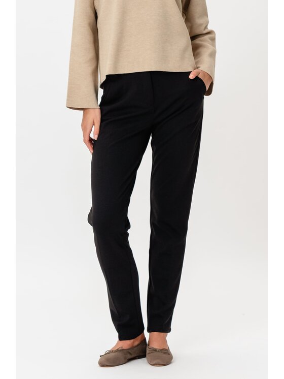 TeeShoppen TeeShoppen Spodnie garniturowe 'Perform Collection' Czarny Regular Fit