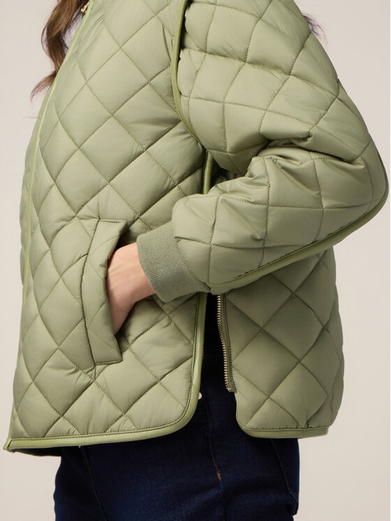 Oltre Oltre Giubbotto piumino F134J000187N035 Verde Baggy Fit